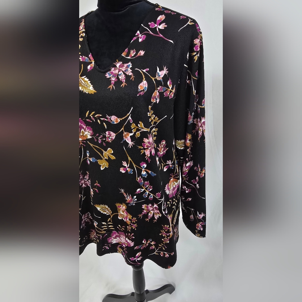 Susan Graver women XL blouse floral v-neck long sleeve dark fairy cottgecore - Picture 3 of 8